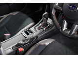 滑らかな変速フィールのCVT。変速ショックが無いので、乗り心地の良いミッションです