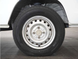 ◆純正ホイール装着車◆センターホイールキャップ付きです。