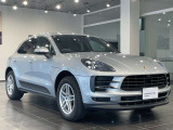 当社はジーライオングループに加入しております。お車に付加価値をご案内できる独自の多彩な商品を展開し、ご案内しております。是非ともご用命ください。