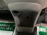 国道1号線沿い(京都方面)にございます。公共交通機関ですと京阪電車「枚方市」(京橋から特急で1駅)よりバス「国道池ノ宮」徒歩約5分です。