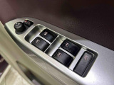 電動格納ミラー、パワーウインドウ