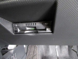 【ETC車載器】は、ビルトインタイプですっきり収納され、見た目も使い勝手も満足のアイテムです。