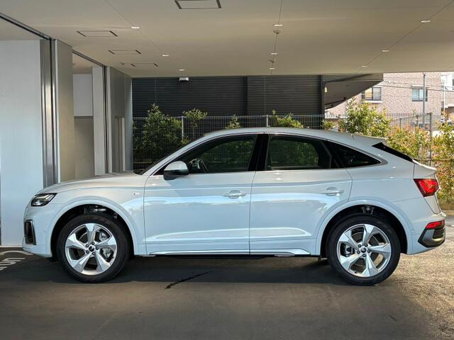 アウディ Q5スポーツバック 40 TDI クワトロ Sライン ディーゼル 4WD
