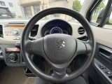 個性豊かなスタッフがお客様のご来店をお待ちしております。 女性の方、車に詳しくない方にも愛車選びをしっかりとサポート致します!!