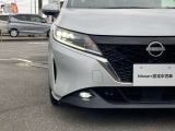 白く光量が高いLEDヘッドライトです☆