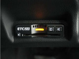 ◆ETC2.0装着◆進化したドライブ体験。料金収受システムだけだったETCが生まれ変わって、高速道路を賢く使うETC2.0に進化しました。多彩な情報サービスが便利で快適なドライブ体験を提供します。