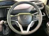 【純正革巻きステアリング】上質な革を使用することで、手にしっかり馴染みとても運転しやすいハンドルです♪