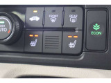 シートヒーター装備付き車!!座席に埋め込まれた電熱線によりシートを暖めることが出来る装備で、温められたシートは、寒い冬には最適です!!