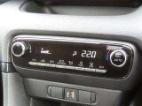 オートエアコンで車内はいつでも快適です♪