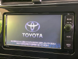 【純正ナビ】人気の純正ナビを装備。オーディオ機能も充実しており、Bluetooth接続すればお持ちのスマホやMP3プレイヤーの音楽を再生可能!毎日の運転がさらに楽しくなります!!