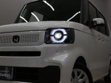 【LEDヘッドライト】悪天候や夜間走行時も良好な視界を確保し安心して運転できる高輝度LEDヘッドライトを装備!点灯速度が早く、消費電力も抑えられています!!