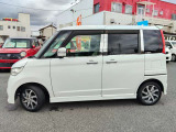 国道50号線沿い、目立ちます♪お気軽にお立ち寄りください!