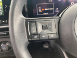 ハンドルにスイッチが付いており、音量やチャンネルを変えることができたり、ハンズフリー通話の応答もお手元で出来ちゃいます♪