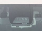 サポカーS とは、衝突被害軽減ブレーキに加えて、ペダル踏み間違い時加速抑制装置※ を搭載したクルマが対象となります。詳しくは販売店スタッフまでおたずねください。 ※マニュアル車は除く