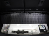 もちろんパンク修理剤&車載工具完備☆万が一のトラブルに備えて使い方もご説明いたします♪