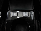 運転席・助手席は共にシートヒーター付なので、寒い日の朝の通勤も快適です♪