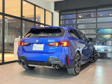BMWのメカニックによる、100項目の納車前点検エンジン、ミッション、マフラー、電気系統やコンピュータなどを詳細に点検します。交換基準の部品があれば、純正部品を使用し整備した後にお客様にお渡しします。