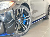 BMW純正アロイホイールはモデルやパッケージに合わせてデザインされています。洗練されたデザインで、足元の個性を引き立てます。