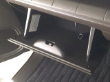車が大好きなスタッフが心をこめて接客いたします。お客様一人一人のお車に対する思いや気持ちをうかがい、充実した時間が過ごせるよう努めます。