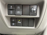 路面状況に応じて切替できる電子制御式4WD。インテリジェントエマブレ・踏み間違い衝突防止アシスト・LDW(車線逸脱警報)・VDC(横滑り防止装置)等の安全装置を標準装備し危険回避や傷害軽減をサポートします。