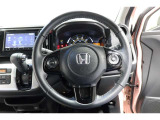 視認性の良いメーターで、運転中も情報がひと目で確認できて安心。見やすさにこだわったデザインで、毎日のドライブがもっと快適に