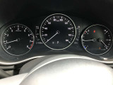 中央には見やすいスピードメーター☆現在の走行距離ご確認下さい☆