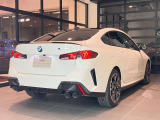 BMWのメカニックによる、100項目の納車前点検エンジン、ミッション、マフラー、電気系統やコンピュータなどを詳細に点検します。交換基準の部品があれば、純正部品を使用し整備した後にお客様にお渡しします。