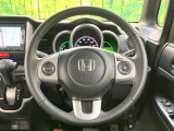 【純正革巻きステアリング】上質な革を使用することで、手にしっかり馴染みとても運転しやすいハンドルです♪