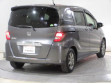 ボディクリーニング後、愛車をピカピカの状態へ保護するコーティング「ブライトパック」がおススメです!水垢がつきにくく、手入れがしやすくなりますよ!いつも愛車をきれいにしておきたい方におススメです。