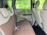 運転席側後部座席
