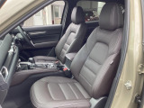 大人気SUV・CX-5入荷です!元当社試乗車!人気のクリーンディーゼルモデル!CX-5はフルモデルチェンジでガソリンモデルのみになりましたので、高年式のディーゼル車をお求めの方は是非お急ぎ下さい!