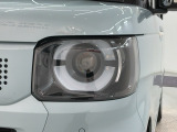 LEDヘッドライトは、点灯の瞬間から最大光量を発揮し、突然暗くなるトンネルなどでの安定感を高めます。