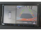 全周囲モニター付で、車庫入れも駐車もラクラクです。