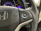 クルーズコントロール装備。高速道路などで、運転をより快適にします。