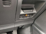 高速道路や有料道路の必需品のETCも装着されています。カードを入れるだけで、料金所をノンストップ&キャッシュレスで通過出来ます。長距離井戸の際にも役立ちます★☆★☆