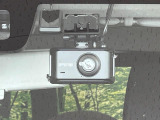 【ドライブレコーダー】ドライブレコーダー装備!走行中はもちろん、あおり運転や事故に遭遇した際、映像で記録し、万一のリスクに備えます。※記録用SDカードはお客様ご自身でご準備いただく必要があります。