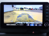 ◆【リアカメラ】が装着されています。リバースに入れるだけで映ります。後方の安全確認や、狭い駐車場での車庫入れ、雨の日や夜間など視界の悪い時に便利です。安全にバックする為には欠かせない装備です。