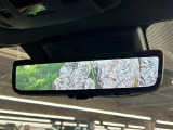 【デジタルインナーミラー】後席の大きな荷物や同乗者で後方が確認しづらい時でも安心!カメラが撮影した車両後方の映像をルームミラー内に表示。クリアな視界で状況の確認が可能です!