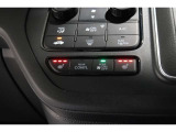 シートヒーター装備車両♪♪寒い冬はもちろん♪肌寒い春先・秋口まで活躍してくれるあると嬉しい装備です♪♪