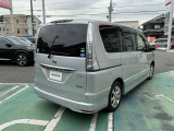 セレナ 2.0 ハイウェイスター S-HYBRID 