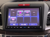 AVメニューはご覧の通り、様々なコンテンツに対応、ドライブを楽しく演出できます。詳しくはスタッフへお尋ねください