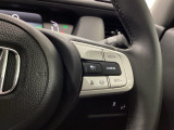 ステアリング右手側に安全運転支援機能のホンダセンシングをコントロールするスイッチ