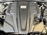 水冷式V型6気筒2893ccツインターボエンジン【440PS/550Nm】(カタログ値)