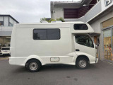 中古車は全てWeb在庫です。現車はストックヤードにて保管しており常時展示はしておりませんので、現車をご確認の場合は事前にお電話にてご連絡お願い致します。075-922-2313 定休日:毎週水曜日