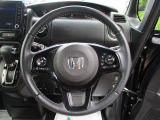握りやすい大きなハンドルで運転しやすいです♪