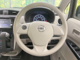 インテリアに合わせたデザインのステアリングは、運転される方のことも考え、運転しやすい形状、大きさです。是非一度、実際に触ってお確かめください。