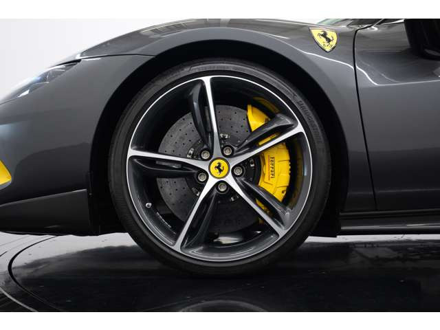 フェラーリ 296GTB アセット フィオラノ パッケージ F1 DCT 1オーナー
