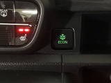 ★ECONスイッチ★ エコドライブを加速しよう!スイッチをONにすると、運転の仕方によるロスを抑え込み燃費をよくするようクルマが頑張ります(*^ー^*)燃費向上にチャレンジ♪