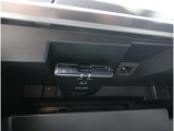 ETCとしての機能はそのままに、渋滞情報等を知らせる機能もついたETC2.0!ビルトインカバーで収めてありますので、見た目もスッキリ!!