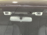【アイサイトVer2】前方の車両等を検知し、衝突しそうな時は警報で注意を促し、ブレーキを踏む力をサポート。ブレーキを踏めなかった場合は衝突被害軽減ブレーキが作動、衝突回避をサポートします。